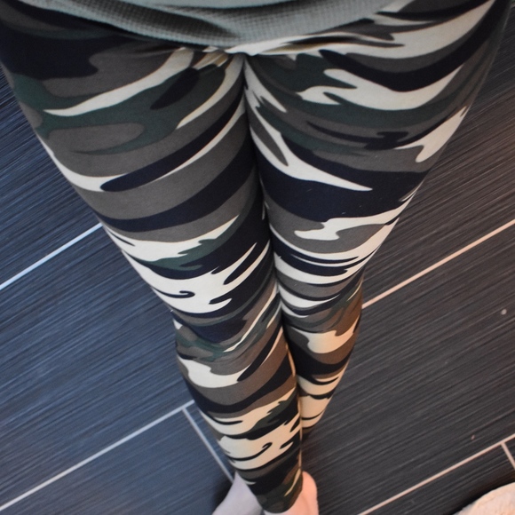 Army Green Camo Camouflage Print Leggings S M L - Picture 2 of 3